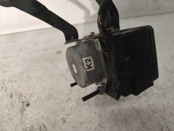 BLOC ABS FORD FIESTA - Vue 4